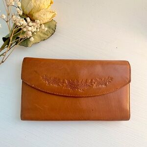 Vintage Floral Leather Clutch With Kisslock Coin Purse